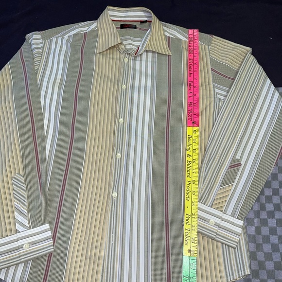 EUC: Mens CONTIGO Casual Button down shirt - Picture 8 of 9